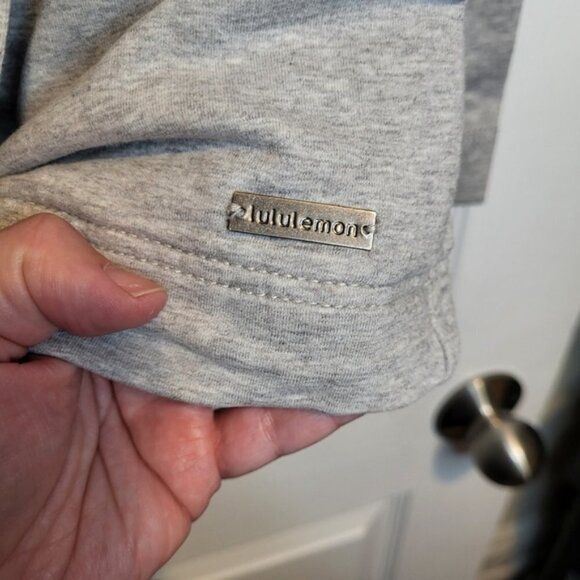 Lululemon Coal Strata Stripe Savasana Wrap Sweater - Picture 5 of 6